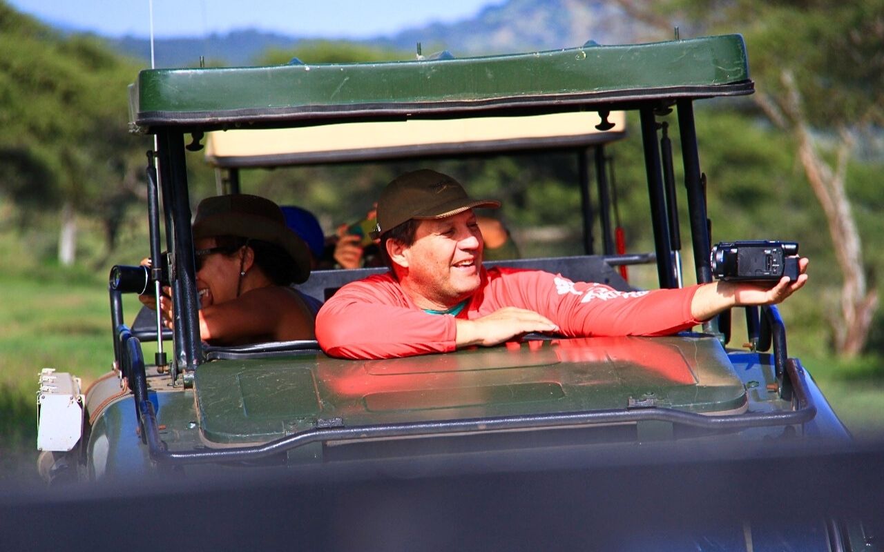 Peter Goldschmidt no Safári em Taranguire na Tanzânia - África