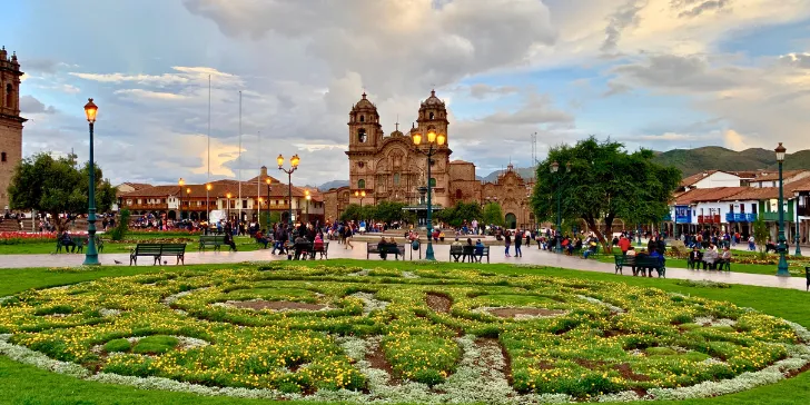 Catedral de Cusco na Plaza de Armas em Cusco - Lima