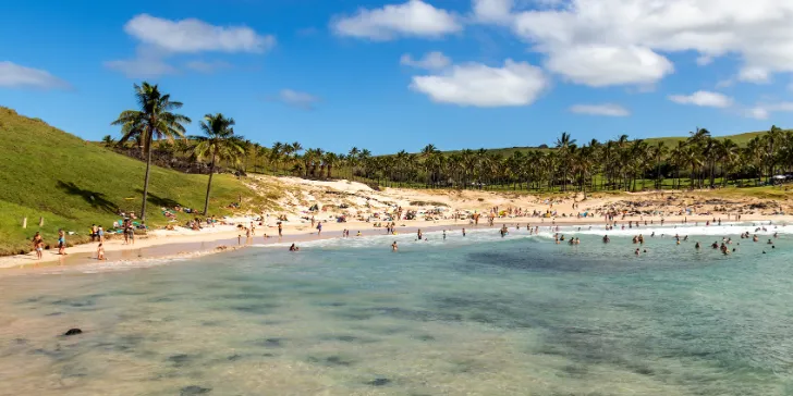 Praia de Anakena na Ilha de Páscoa - Chile