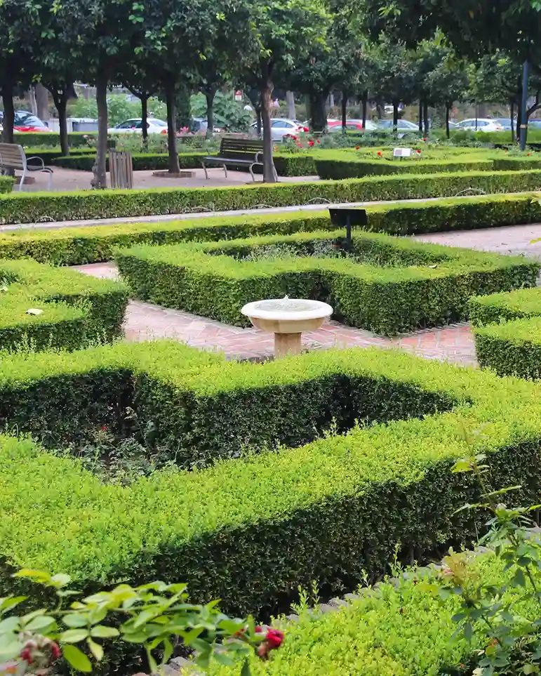 Málaga-Espanha-canva 2 (1)