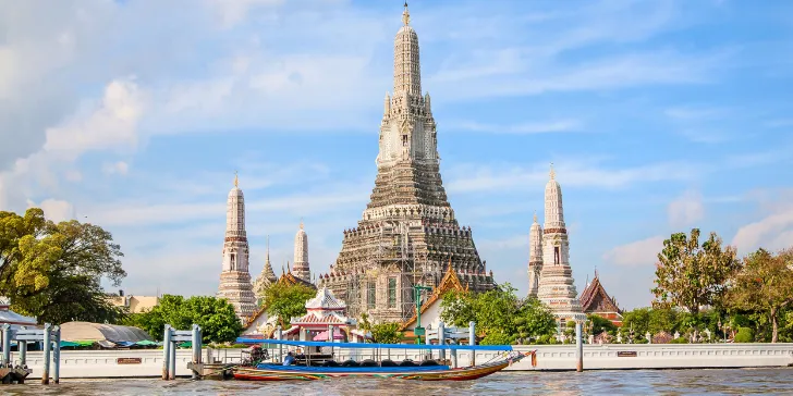 Wat Arun (Templo do Amanhecer) em Bangkok na Tailândia