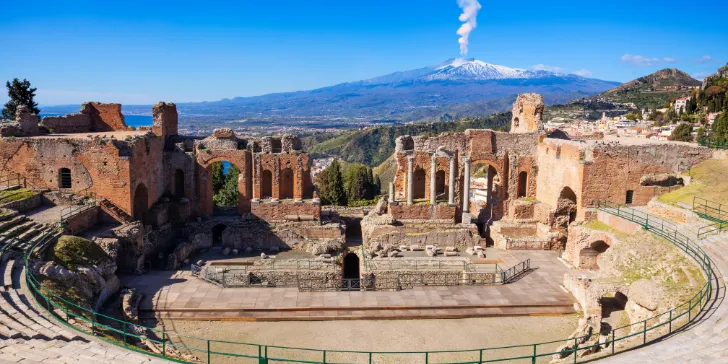 Teatro Grego de Taormina na Itália